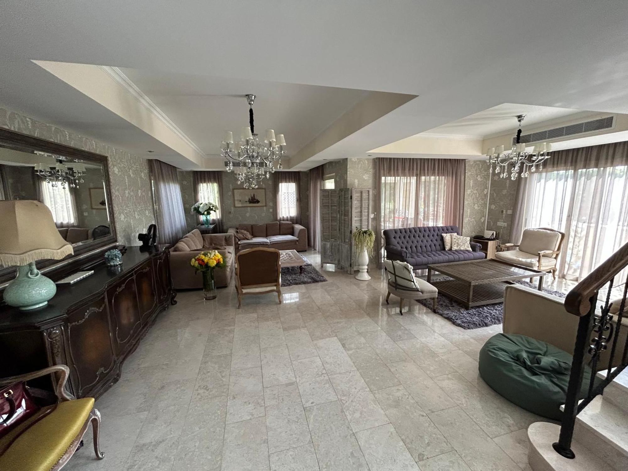 Seaview 6 Bedroom Villa & Private Pool 利马索尔 外观 照片